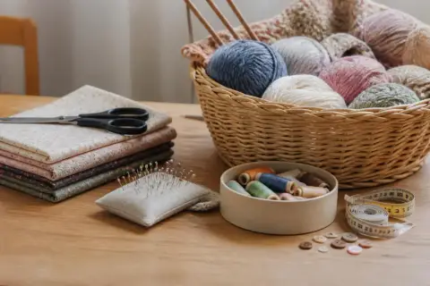 Näh- und Strickbedarf