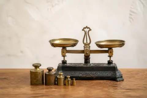 Historische Waagen & Gewichte