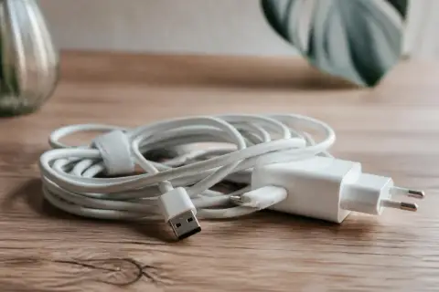Kabel & Adapter